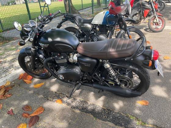TRIUMPH BONNEVILLE T120 BLACK 1200 